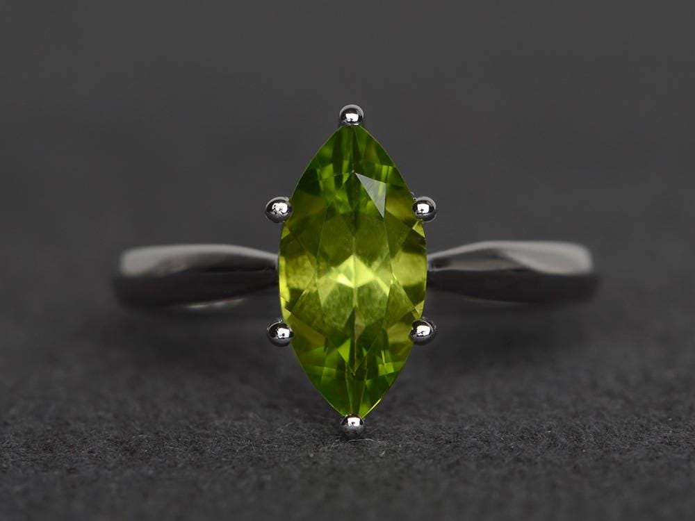 Solitär Ringe Natürlicher Grüner Peridot Ring Marquise Schnitt Zusage Sterling Silber Edelstein Geburtsstein von XiaoCuiJewelry