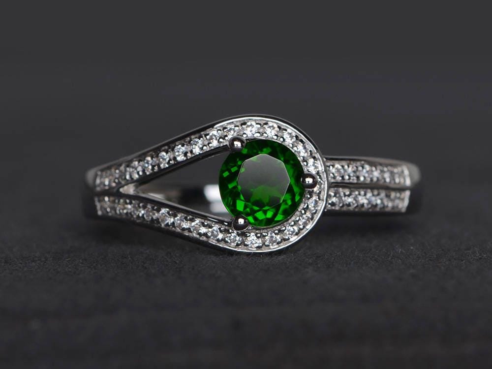 Verlobungsring Natürliche Diopsid Ring Runden Geschnittenen Grünen Edelstein Sterling Silber von XiaoCuiJewelry