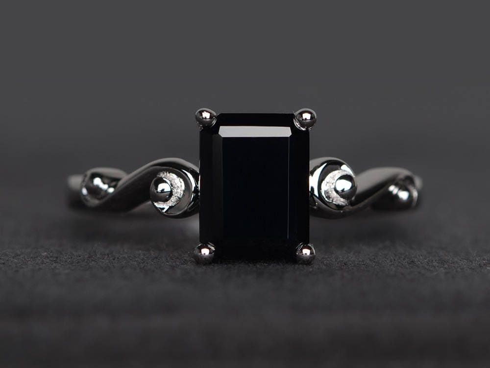 Verlobungsring Natürliche Schwarze Spinell Ring Edelsteine Smaragdschliff Edelstein Sterling Silberring Solitärring von XiaoCuiJewelry