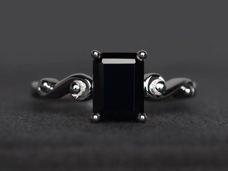 Verlobungsring Natürliche Schwarze Spinell Ring Edelsteine Smaragdschliff Edelstein Sterling Silberring Solitärring von XiaoCuiJewelry