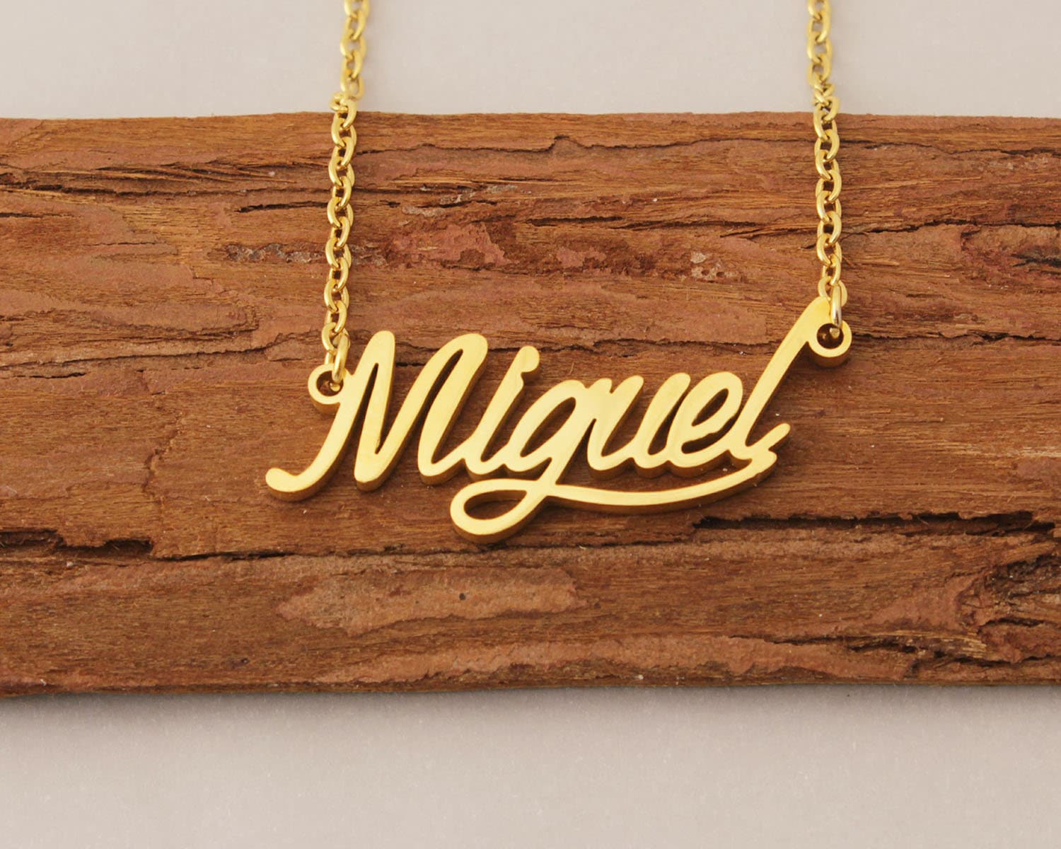 Miguel Name Halskette, Individuelle Initiale Cursive Any Anhänger Für Mädchen, Halskette Mama Weihnachten Muttertag Geschenk von Xiaohand