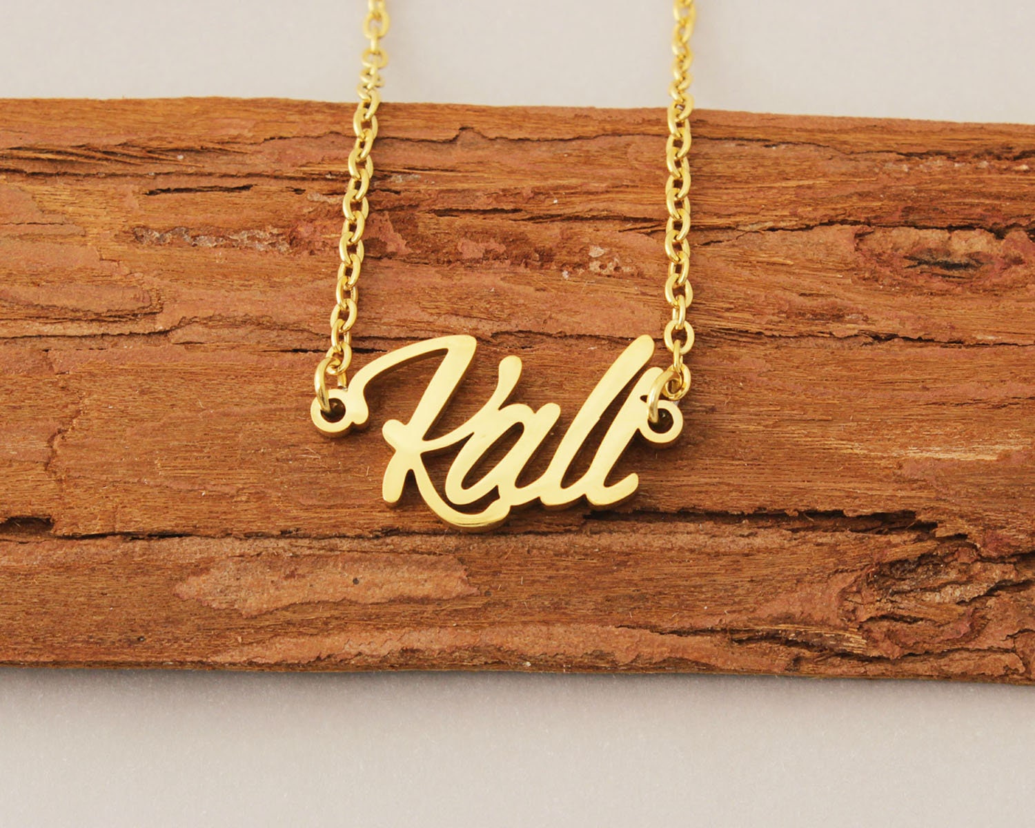 Namenskette, Personalisierte Halskette, Zierliche Gold Namensanhänger, Weihnachts Geburtstag Halskette Geschenk Für Kali von Xiaohand