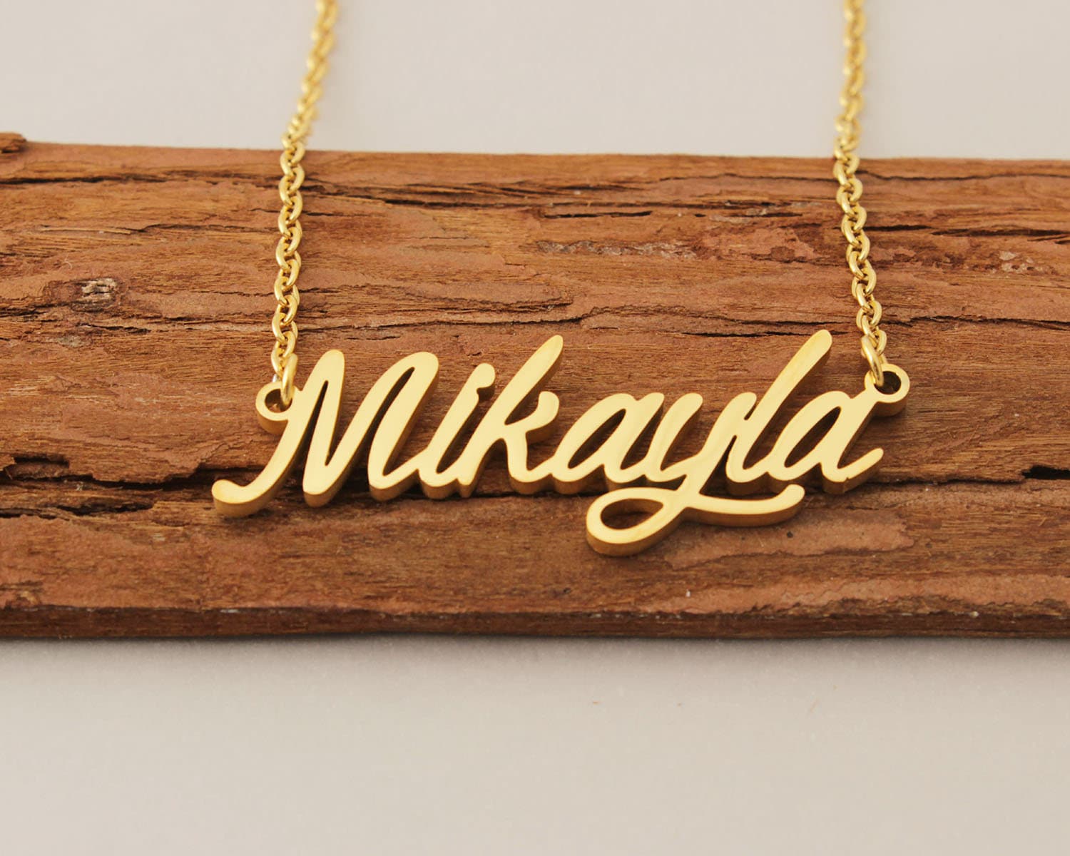 Namenskette, Personalisierte Zierliche Gold Halskette, Namenskette Mädchen Geburtstag Geschenk Für Mikayla von Xiaohand