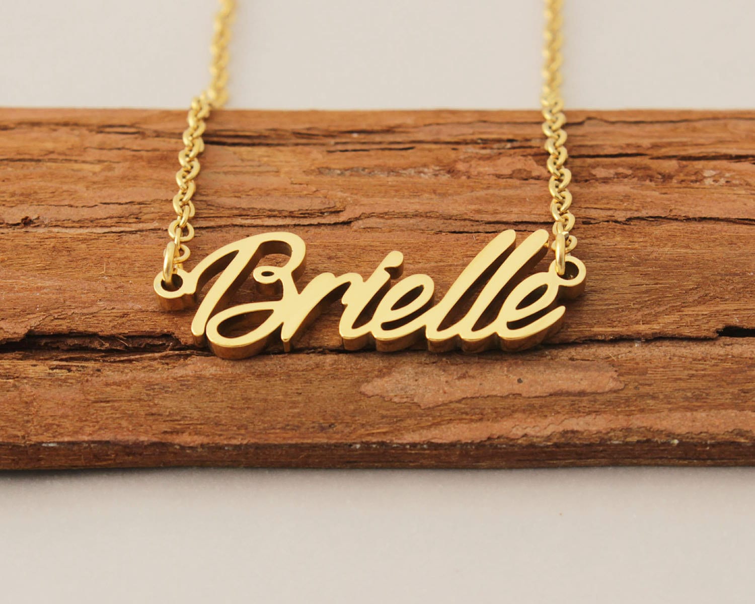 Personalisierte Halskette, Namenskette Gold, Zierliche Personalisierter Namensanhänger Kinder Geburtstagsgeschenk Für Brielle von Xiaohand