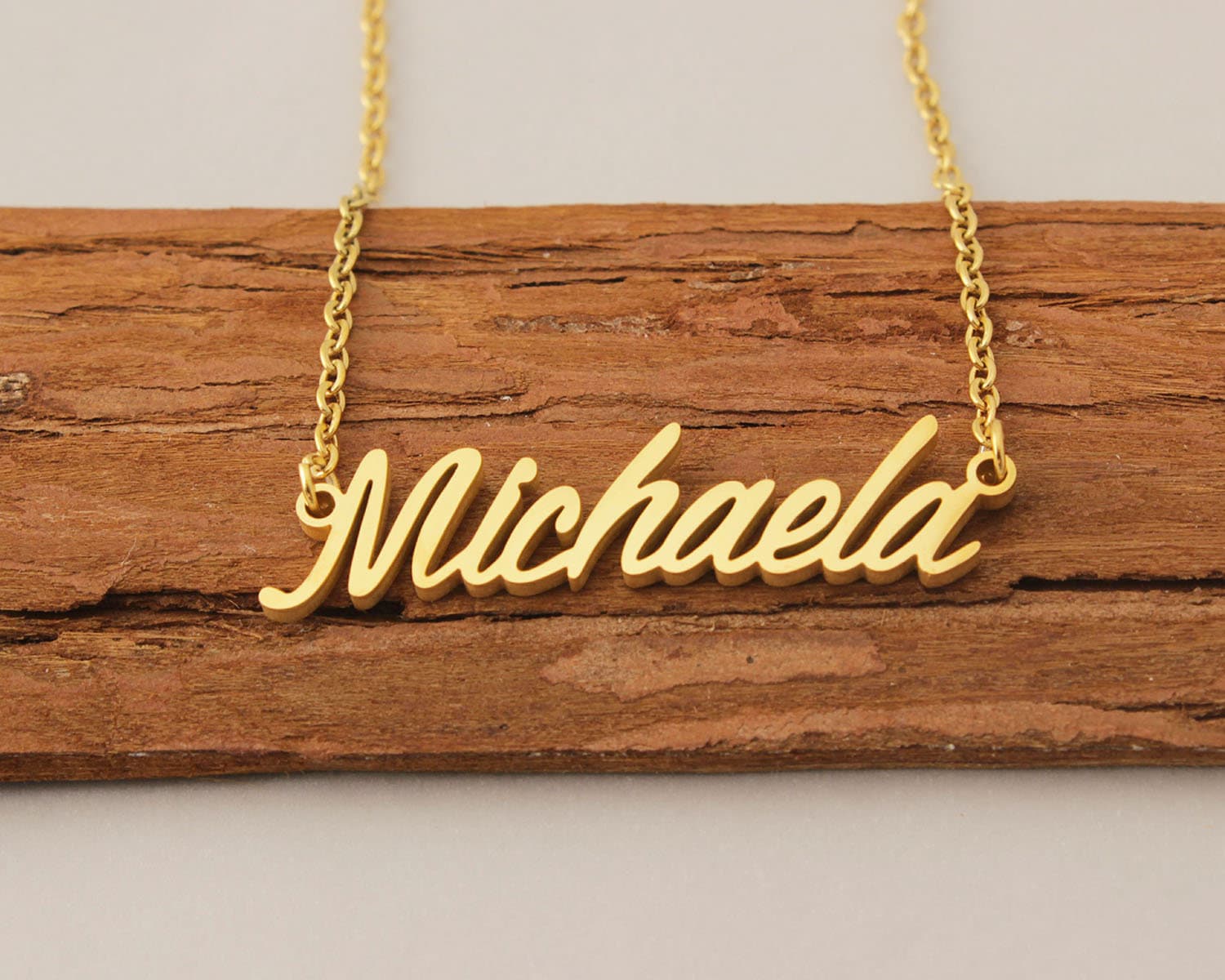 Personalisierte Namenskette, Initiale Halskette, Namenskette Gold Personalisiert, Paar Liebevolle Halskette Valentinstag Geschenk Für Michaela von Xiaohand