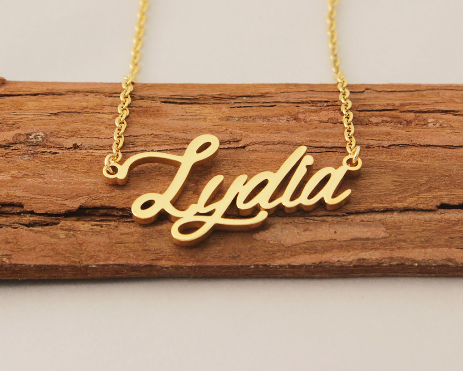 Personalisierte Namenskette, Zierliche Halskette, Personalisierter Anhänger Bedeutungsvolle Halskette Geschenk Für Mein Wurf Mädchen Lydia von Xiaohand