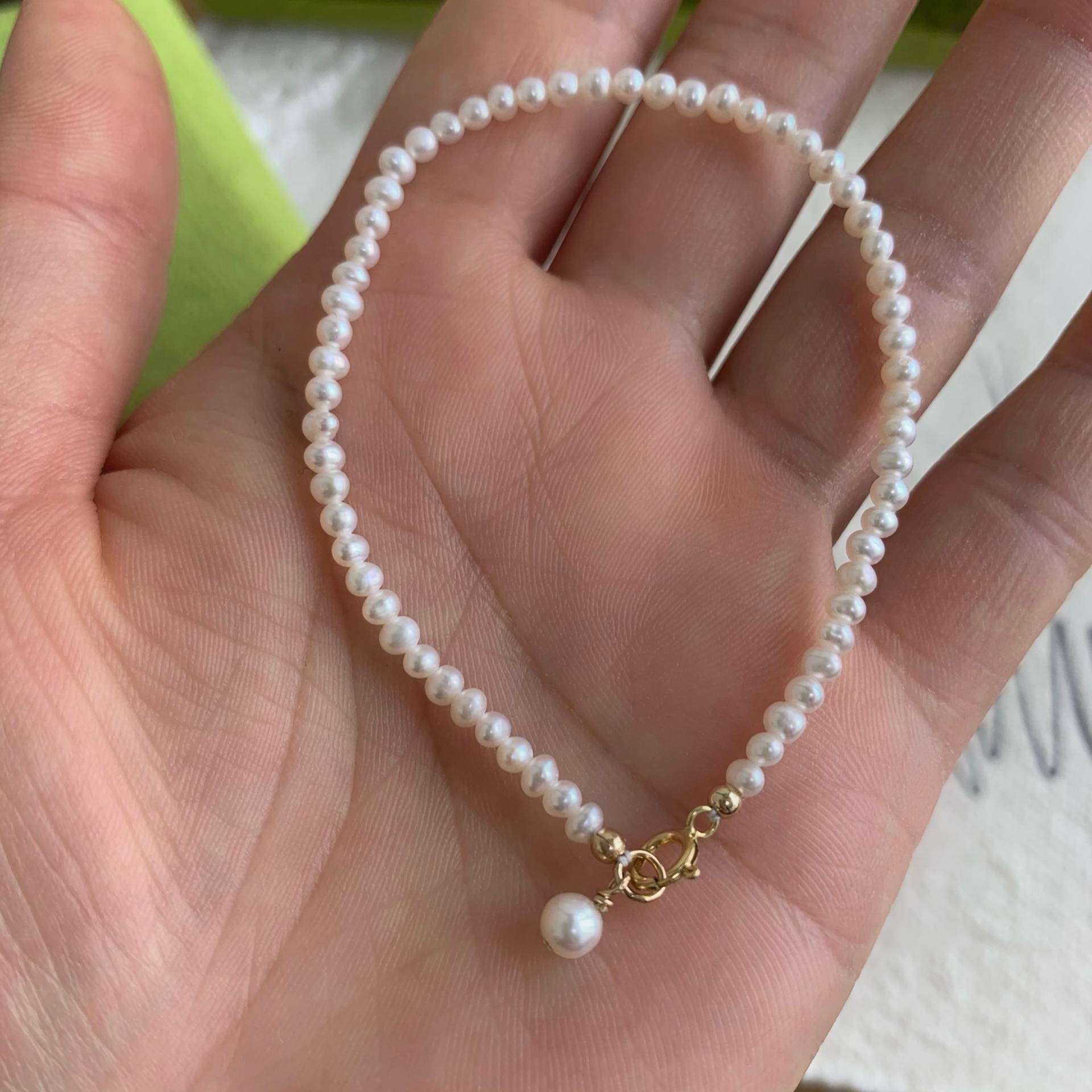 Baby Süßwasserperlen Armband, Zierliches Winziges Perlenarmband, Kleine Weiße Perle Fußkettchen, Echte Samenperle 2-3 Mm von XpearlJAL