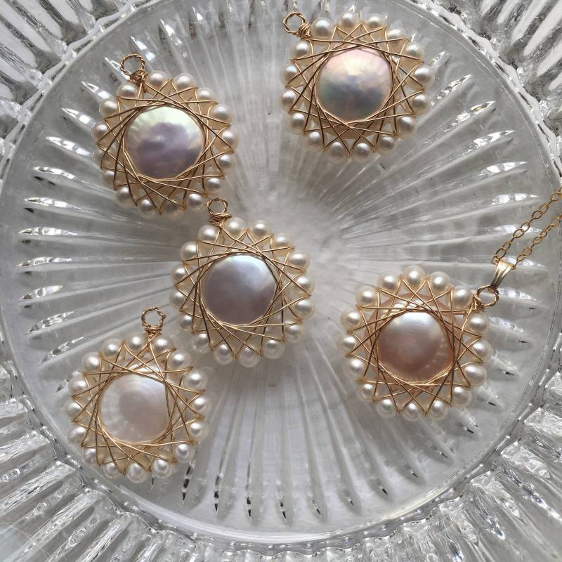 Handgemachter Süßwasserperlen Anhänger, 14K Gold Filled Draht Gewickelt Münzperlenkette, Solitärperlen Anhängerhalskette von XpearlJAL