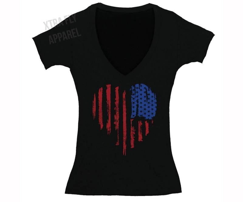 Damen American Flag Distressed Heart 4. Juli T-Shirt Kleidung Usa Pride V-Neck von XtraFlyApparel