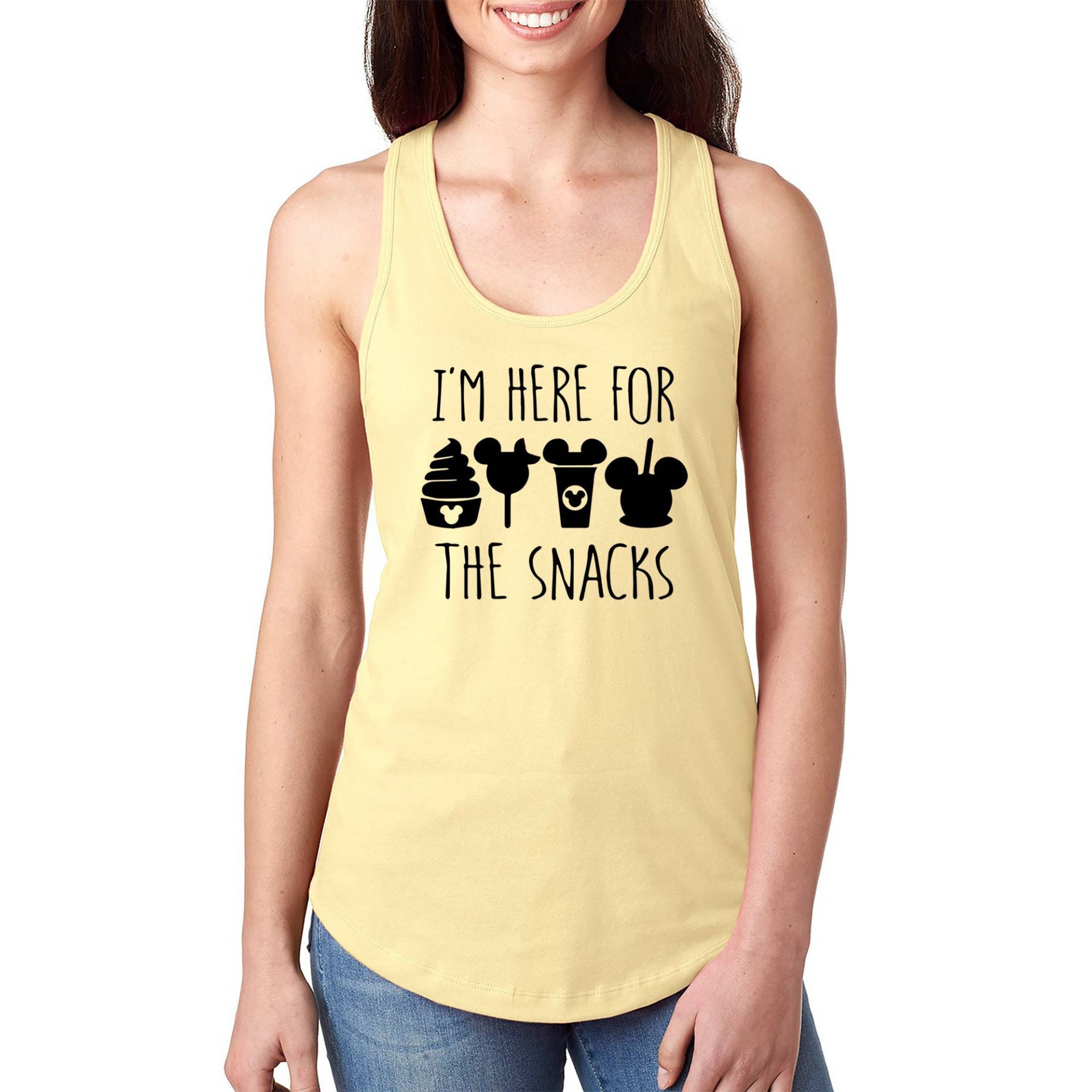 Damen I'm Here Für Snacks Tank Top, Passendes Familien Urlaub Zauberhaftes Motiv Shirt, Schloss Magie Fantasy T-Shirt von XtraFlyApparel