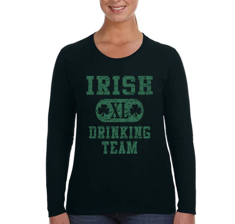 Damen Irish Drinking Team St. Patrick Es Day Lustige Party Bier Klee Kleeblatt Whisky Langarm T-Shirt von XtraFlyApparel
