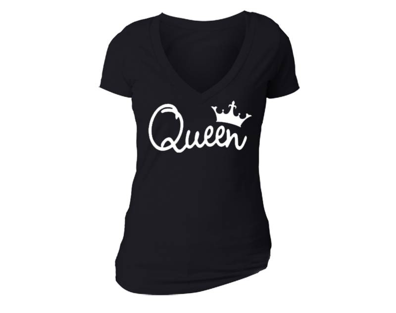 Damen Königin Frau Super Mom Tochter Oma Großmutter Geschenk Frauen V-Ausschnitt T-Shirt von XtraFlyApparel