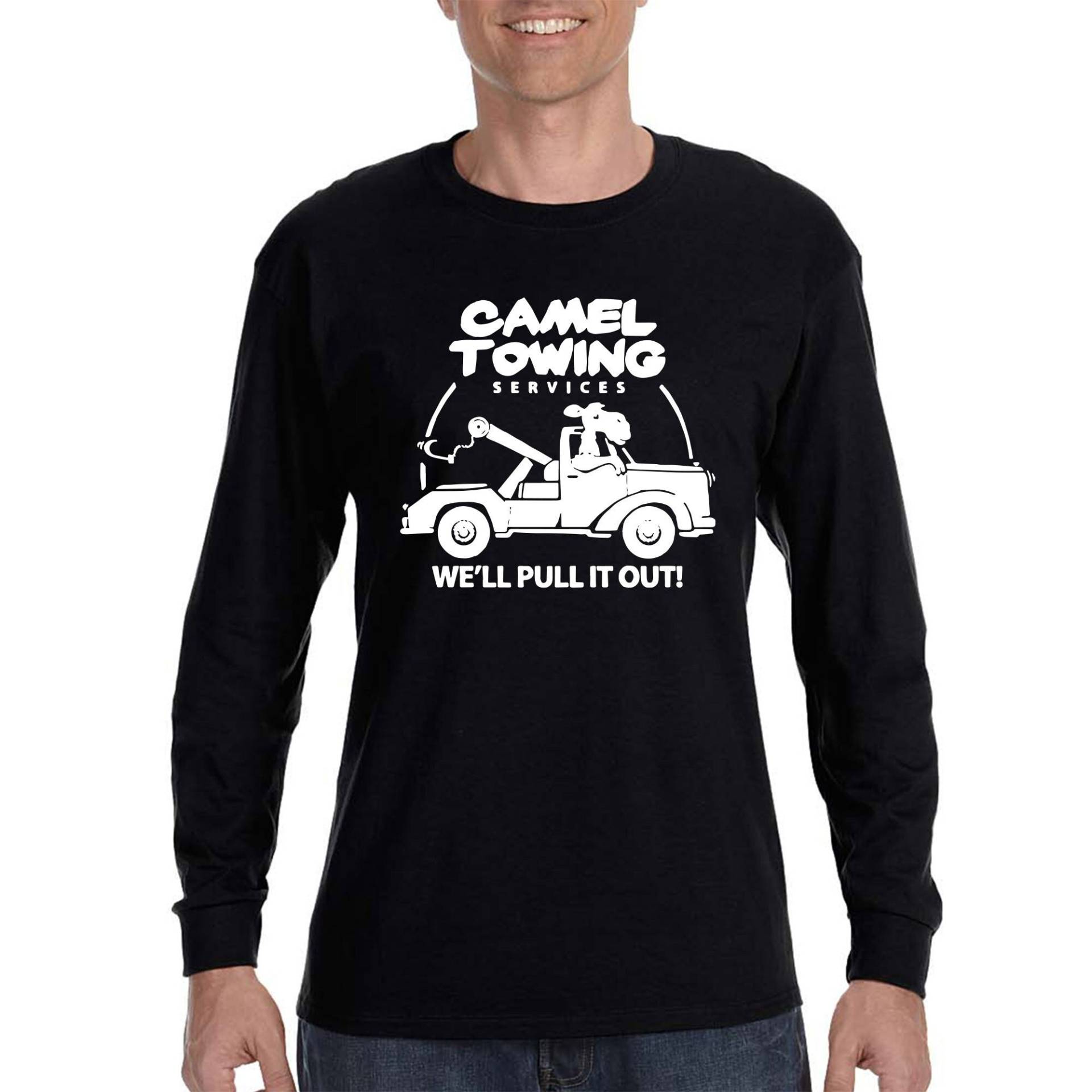 Herren Camel Schleppe Wir Werden Es Ausziehen Schlepper Trucker Trucking Funny Novelty Humor College Party Geschenk Langarm T-Shirt von XtraFlyApparel