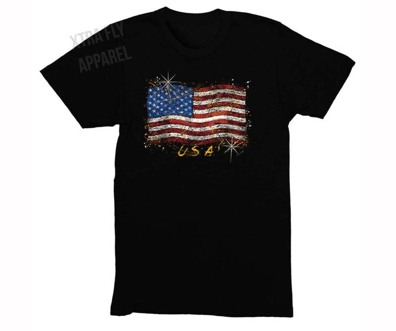 Herren T-Shirt American Flag Distressed 4. Juli Geschenk Kleidung Usa Pride Crewneck von XtraFlyApparel
