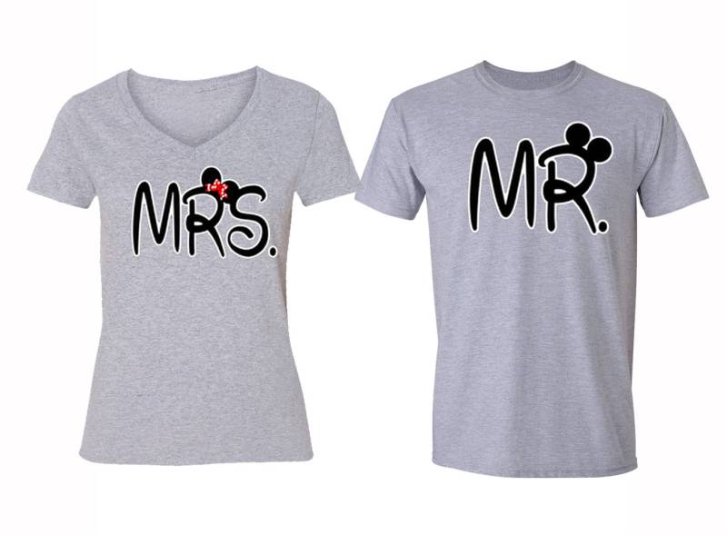 Kostenloser Versand Passende Paare Familie Mr Mrs Ehemann Frau Love Matching Paar Männer Frauen Crewneck V-Ausschnitt T-Shirt Grau von XtraFlyApparel