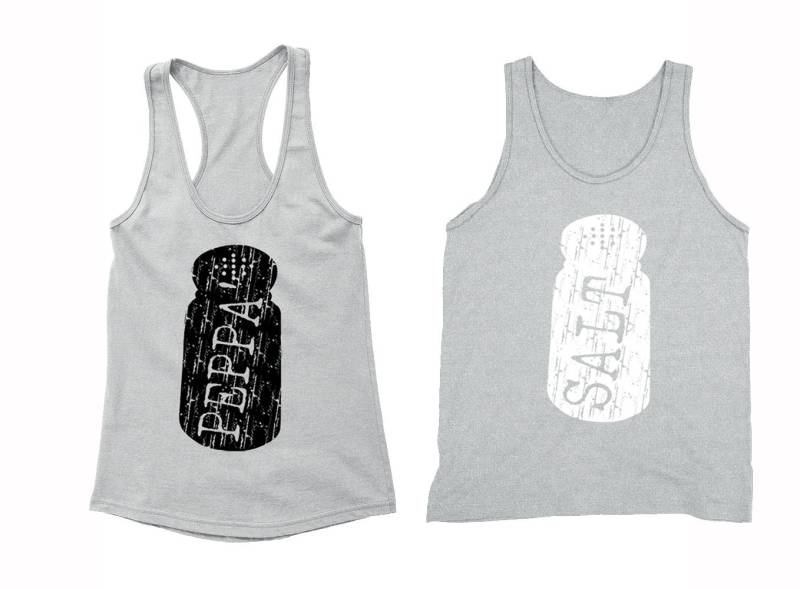 Kostenloser Versand Passende Paare Familien Panzer Salz Und Pfeffer Tanktops Grau Kostenloser Versand Passende Paare Familien Panzer Salz Und Pfeffer Tanktops Grau von XtraFlyApparel