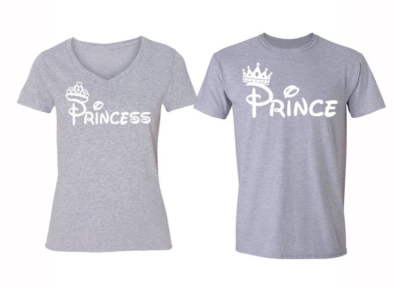 Versandkostenfrei Prinz Prinzessin Krone Weiß Schrift Passende Paare Familie Liebe Mann Frau Bf Gf Männer Frauen Crewneck V-Ausschnitt T-Shirt Grau von XtraFlyApparel