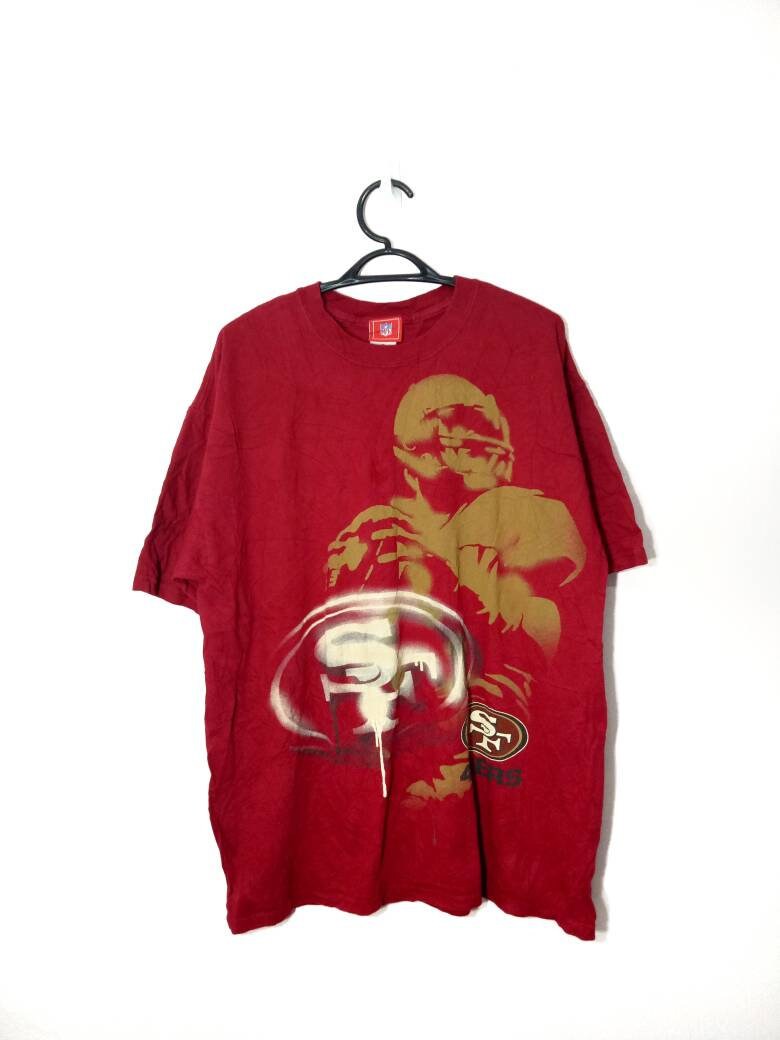 Nfl San Francisco 49Ers Rugby-Spieler-Logo Voller Druck Shirt Maroon Farbe Nfl San Francisco 49Ers Rugby-Spieler-Logo Voller Druck Shirt Maroon Farbe von XtraTopStore