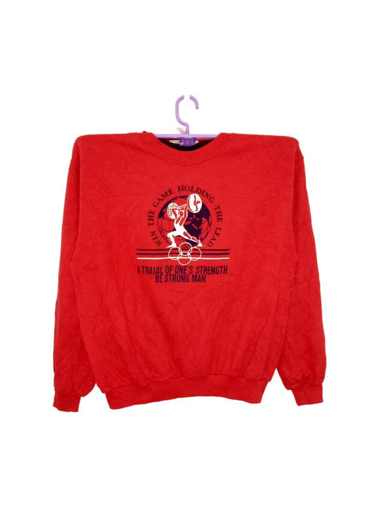 Selten Swooplex Marke Sportwear Strongman Logo Gedruckt Sweatshirt Crewneck Rote Farbe Selten Swooplex Marke Sportwear Strongman Logo Gedruckt Sweatshirt Crewneck Rote Farbe von XtraTopStore