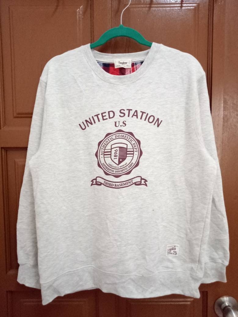 Sembony Vereinigte Station Sweatshirt U.s Crewneck Größe Ll Sembony Vereinigte Station Sweatshirt U.s Crewneck Größe Ll von XtraTopStore