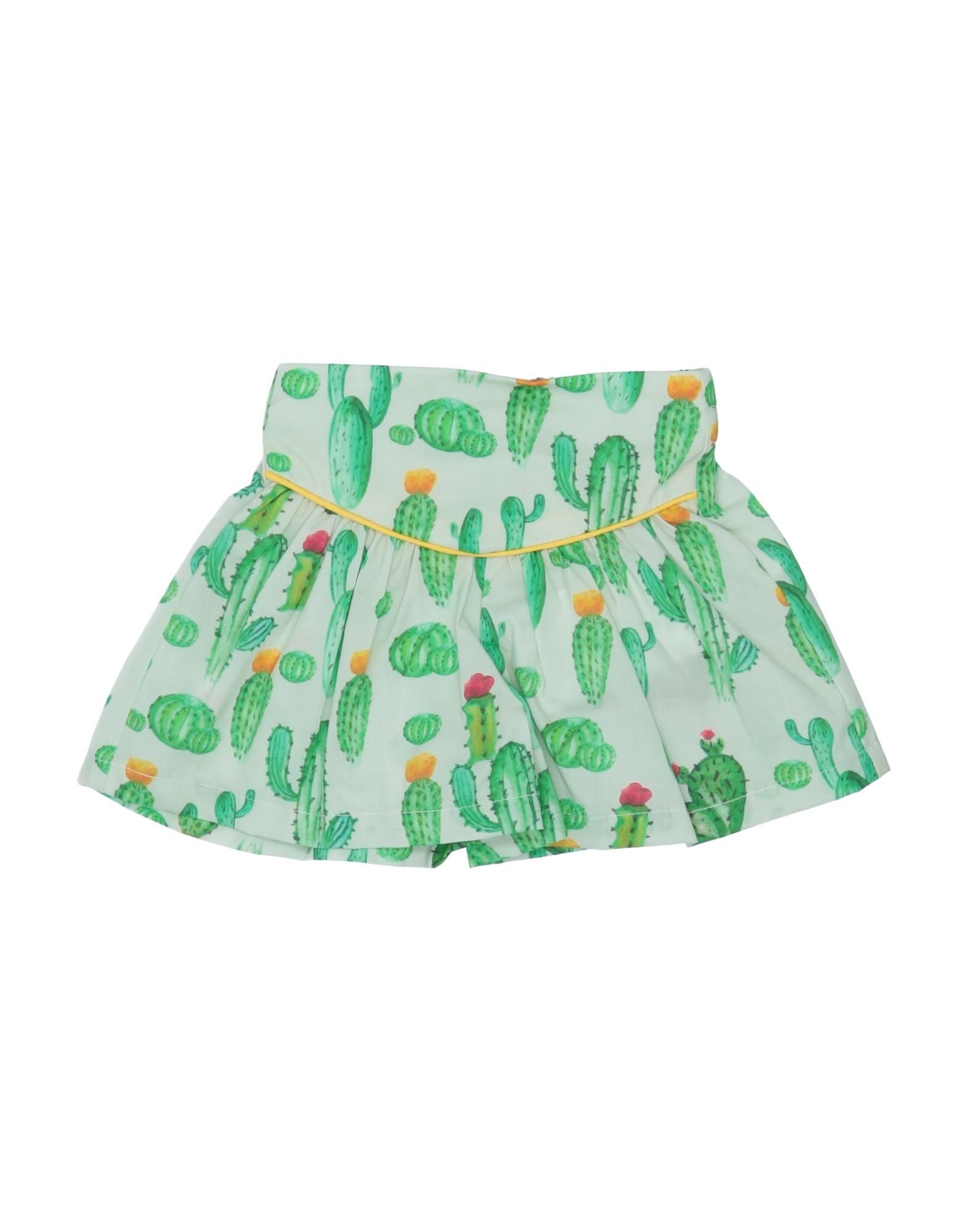 Y-CLÙ Shorts & Bermudashorts Kinder Grün von Y-CLÙ