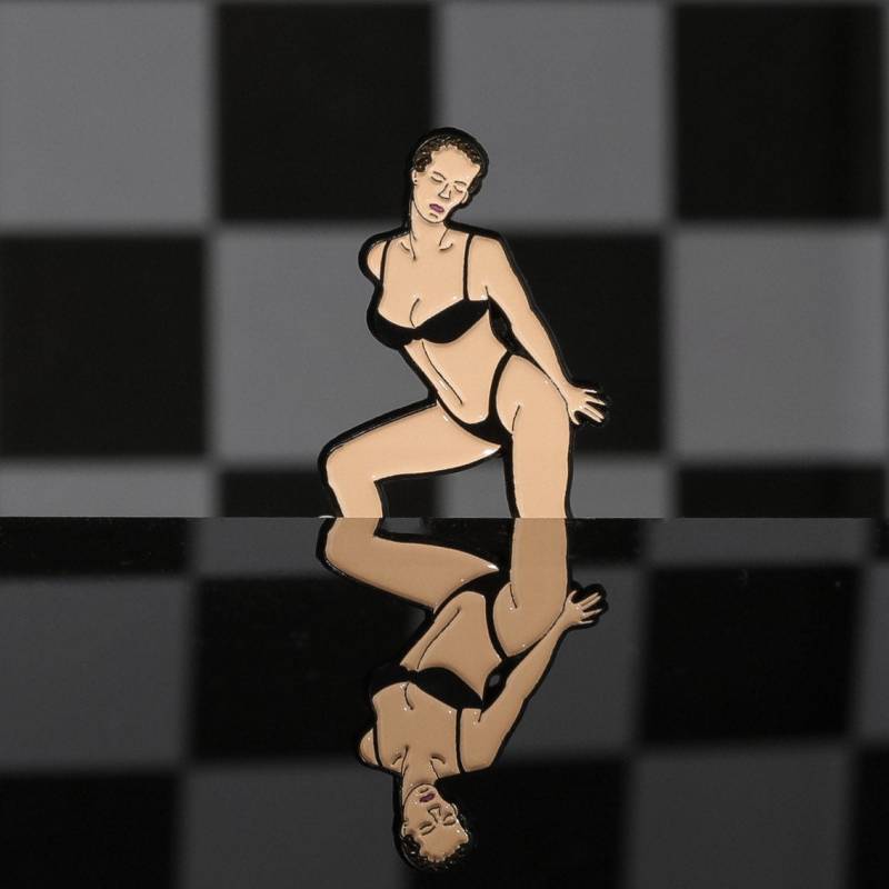 True Lies Emaille Pin Peinliche Szene Anstecknadel von YADAYADAYADACO