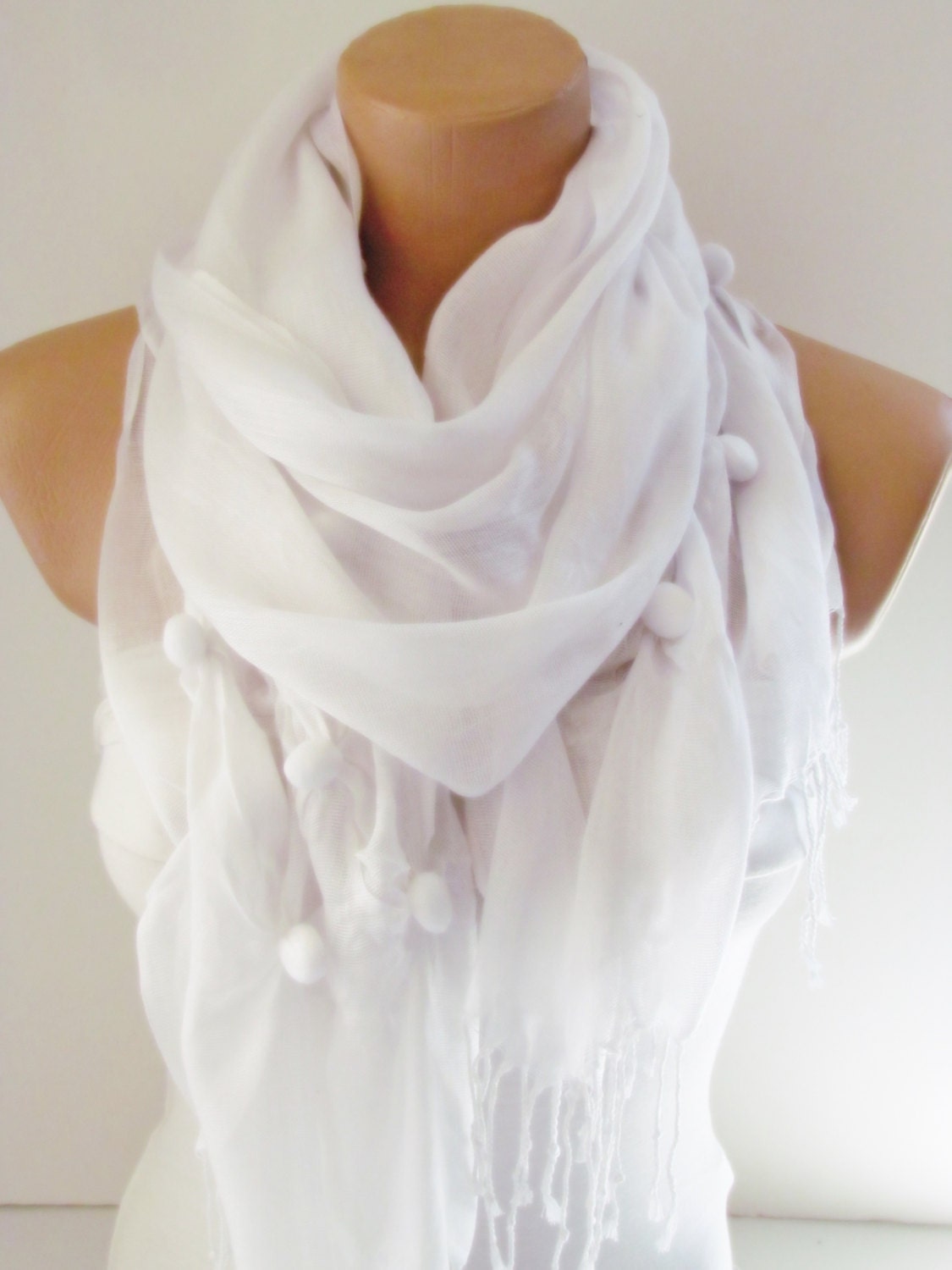 Weiße Lange Schal - Baumwolle Schal-Neue Saison-Halskette-Wasserfallausschnitt Wärmer Infinity Schal-Muttertag von YADISHACCESSORIES
