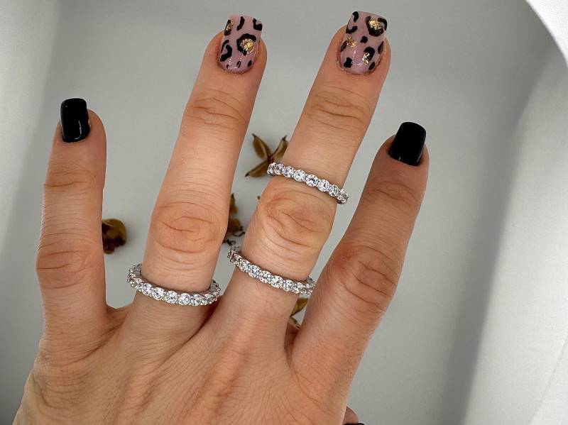 sterling Silber Kubikzirkonia Eternity Band - Verlobungsring von YAJewelryStore