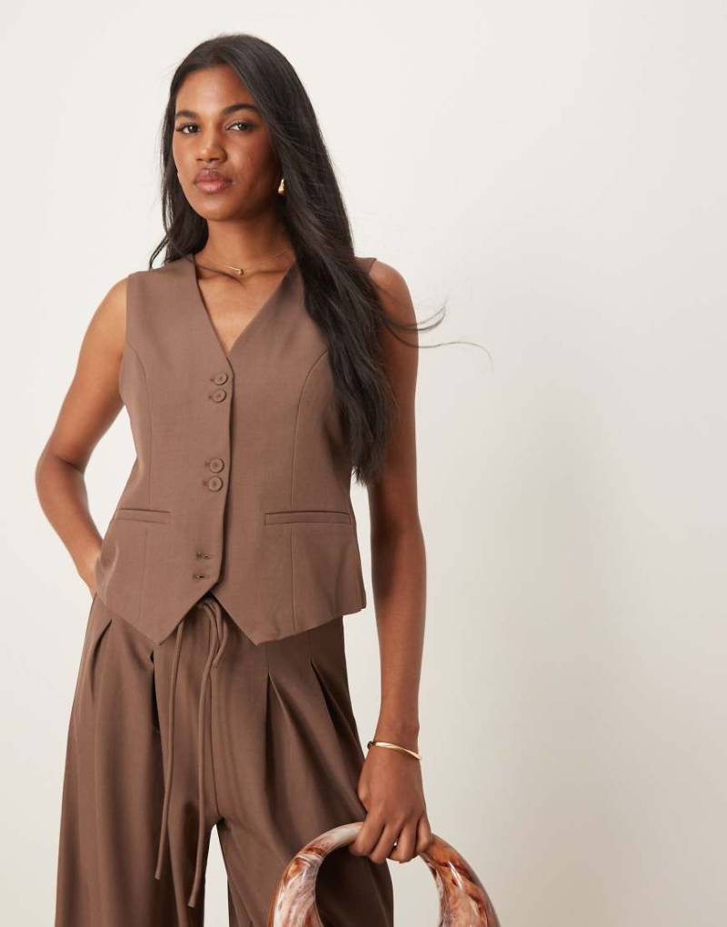 YAS - Elegante Weste in Kaffeebraun, Kombiteil von YAS