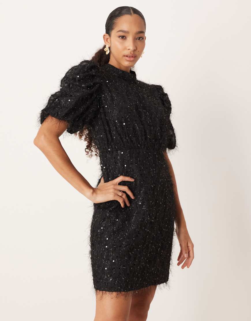 YAS - Flauschiges, strukturiertes Pailletten-Minikleid in Schwarz von YAS