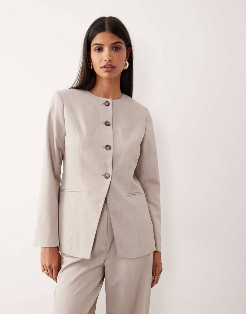 YAS - Hochwertiger taillierter Blazer in Hellgrau ohne Kragen, Kombiteil von YAS