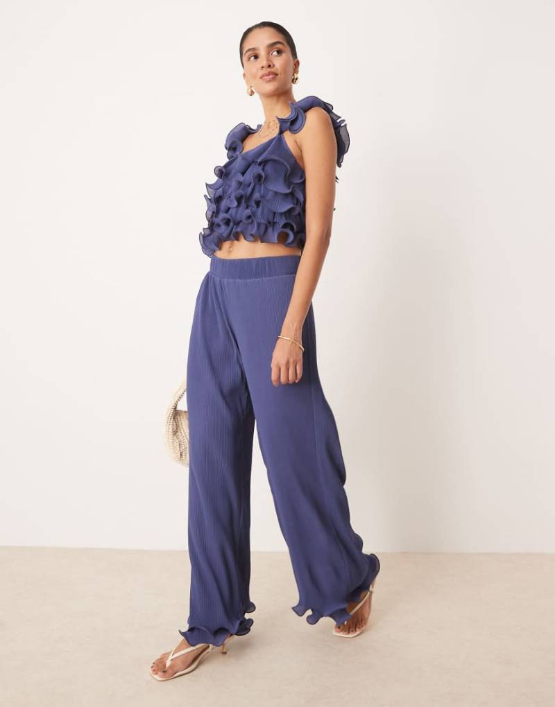 YAS - Hose in tiefem Blau mit Rüschenbesatz, Kombiteil von YAS