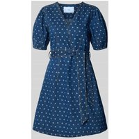 YAS Mini Jeanskleid mit Bindegürtel Modell 'PRIKKA' in Jeansblau, Größe 36 von YAS