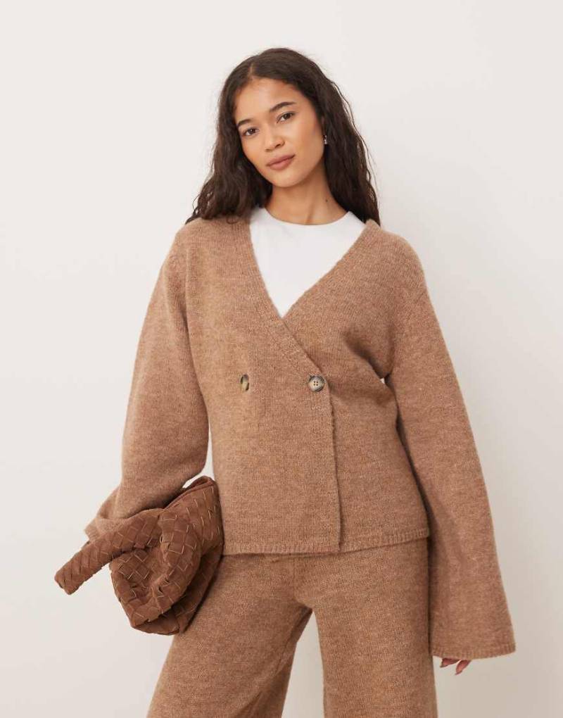 YAS - Langärmlige Strickjacke in Camel, Kombiteil-Neutral von YAS