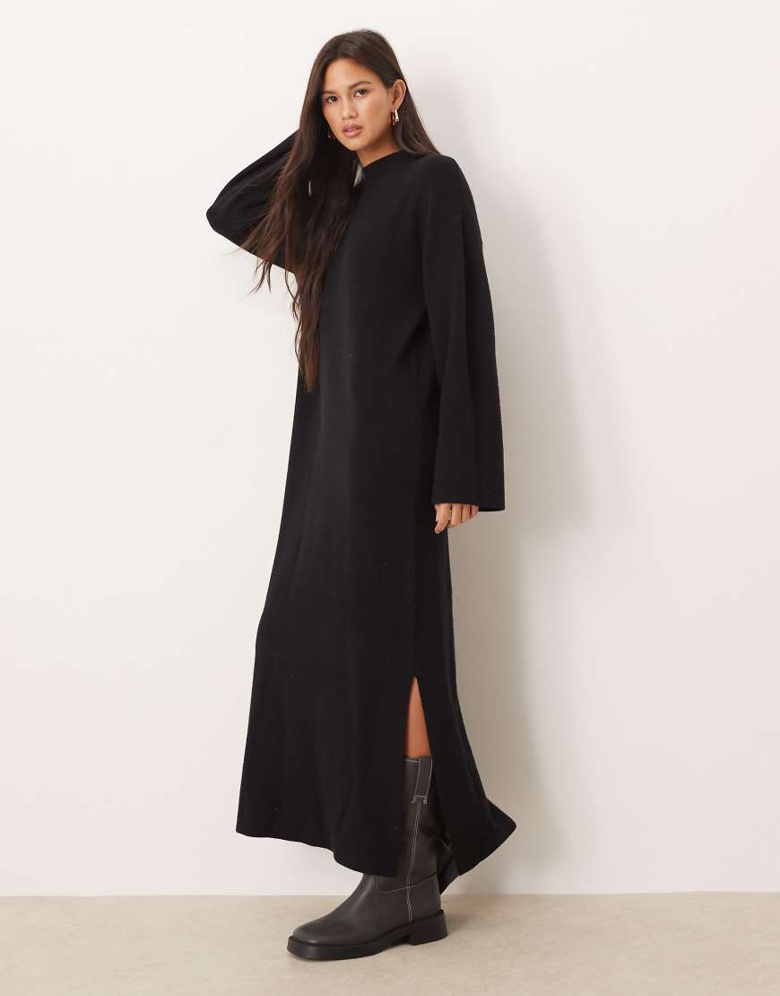 YAS - Maxi-Strickkleid in Schwarz mit Stehkragen von YAS