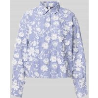 YAS Regular Fit Hemdbluse mit floralen Stickereien Modell 'MEMLY' in Hellblau, Größe 38 von YAS