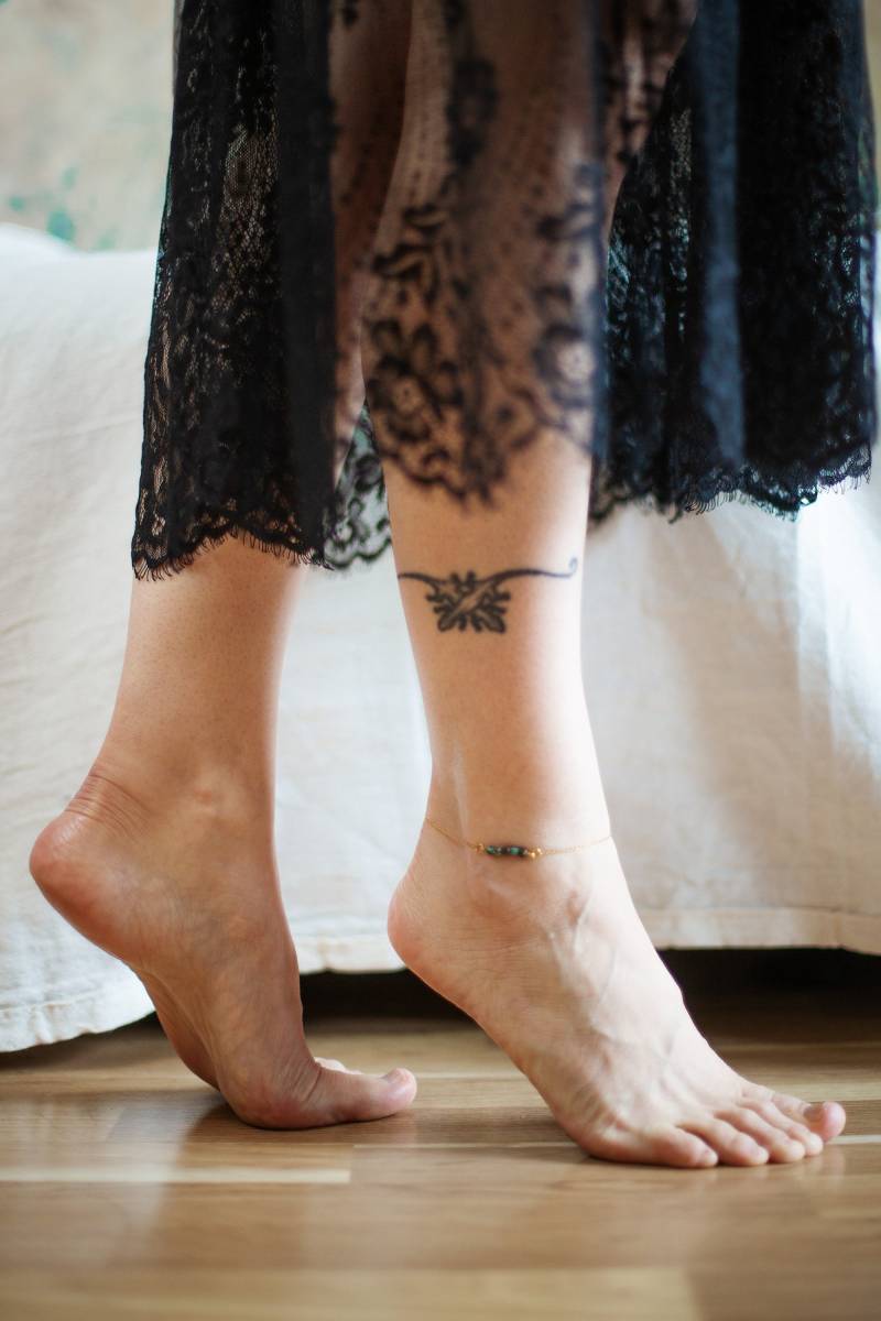 Healing Time 22 Fußkettchen | 18 Karat Vergoldete Größenverstellbar |Türkis-steine Metal Handgearbeitet Hypoallergen Berlin von YATORA