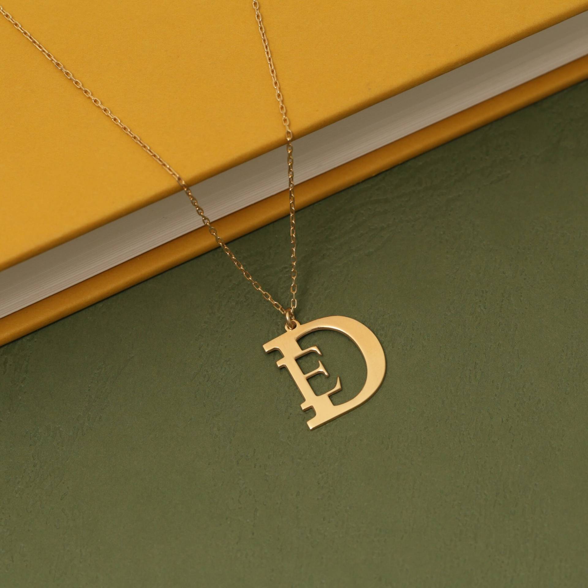 Benutzerdefinierte Zwei Buchstaben Halskette, Doppelte Initial Personalisiertes Geschenk Für Mutter, Geburtstagsgeschenk, Freundschaft Valentinstag von YEZjewelryCo