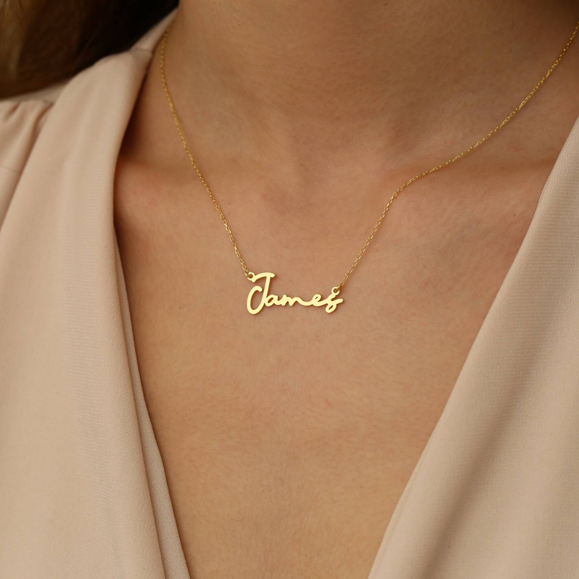 14K Vergoldete Namenskette Personalisierter Schreibschrift-Anhänger von YEZjewelryCo
