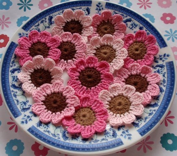 12 Häkelblumen in Lt Pink, Bubble Gum Brown, Braun Yh-019-02 12 Häkelblumen in Lt Pink, Bubble Gum Brown, Braun Yh-019-02 von YHcrochet