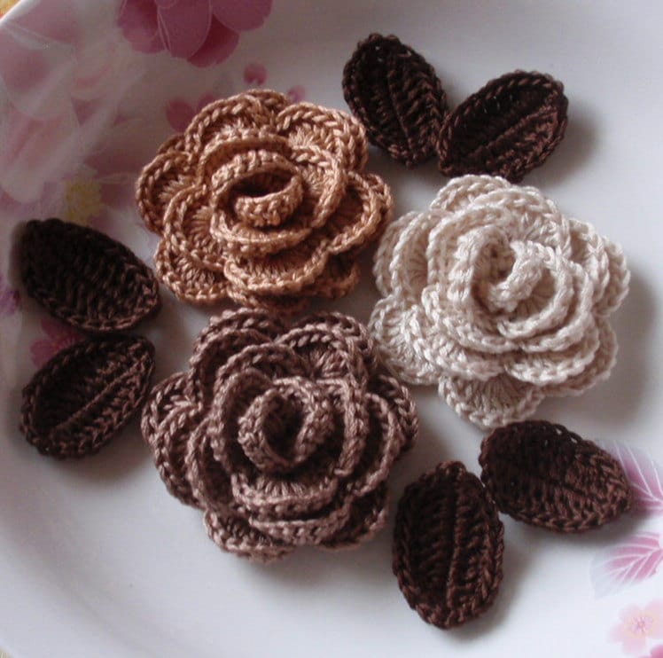 3 Häkelrosen Mit Blättern Yh - 065-12 3 Häkelrosen Mit Blättern Yh - 065-12 von YHcrochet