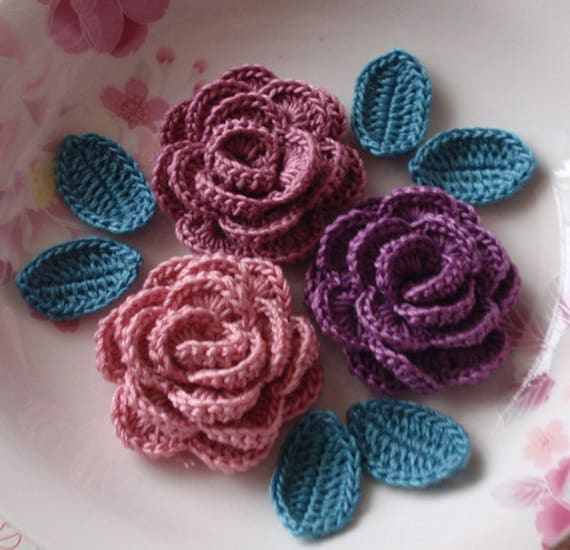 3 Häkelrosen Mit Blättern Yh - 065-15 3 Häkelrosen Mit Blättern Yh - 065-15 von YHcrochet