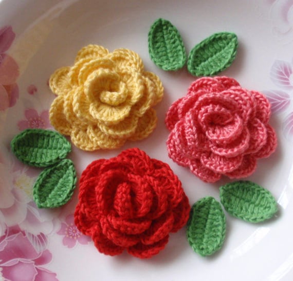 3 Häkelrosen Mit Blättern Yh - 138-11 3 Häkelrosen Mit Blättern Yh - 138-11 von YHcrochet