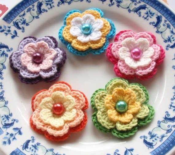 5 Häkelblumen in Mehrfarbig Y H-031-02 5 Häkelblumen in Mehrfarbig Y H-031-02 von YHcrochet