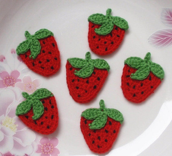 6 Gehäkelte Erdbeeren in Rot, Grün, Schwarz Yh - 084 6 Gehäkelte Erdbeeren in Rot, Grün, Schwarz Yh - 084 von YHcrochet