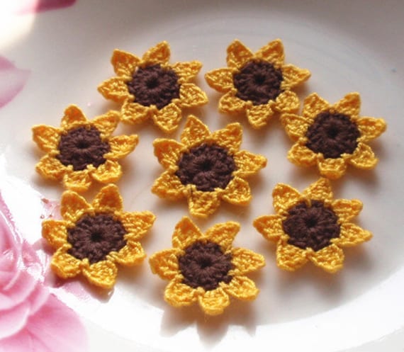 8 Mini Gehäkelte Sonnenblumen in 1 Zoll Yh-134 8 Mini Gehäkelte Sonnenblumen in 1 Zoll Yh-134 von YHcrochet