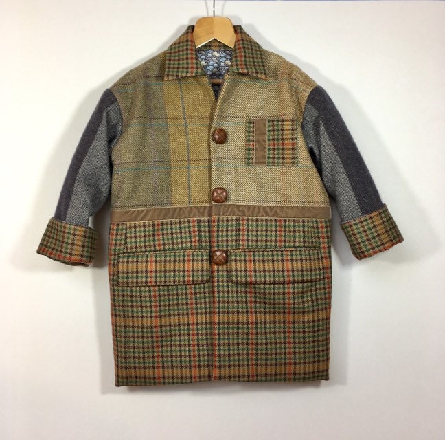 Ausverkauft - Jungenmantel, Jungenjacke, Wintermantel, Winterjacke, Tweedmantel, Kindermantel, Smart Coat, Kaschmirmantel, Wollmantel, Größe 4-6 Ausverkauft - Jungenmantel, Jungenjacke, Wintermantel, Winterjacke, Tweedmantel, Kindermantel, Smart Coat, Kaschmirmantel, Wollmantel, Größe 4-6 von YKairos