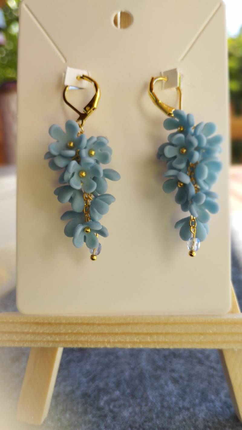 Handgemachte Blumen Statement Ohrringe // Geschenk Fimo Leichte Ton //Blau Gold Brautschmuck// Unikat Handgemachte Blumen Statement Ohrringe // Geschenk Fimo Leichte Ton //Blau Gold Brautschmuck// Unikat von YLuxHandmade