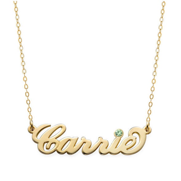 Birthstones Carrie Style Namensschild-Halskette Wählen Sie Einen Beliebigen Namen Aus, Um in 18 Karat Gelbgold Überzogenem 925Er Sterlingsilber von YMCpersonalization