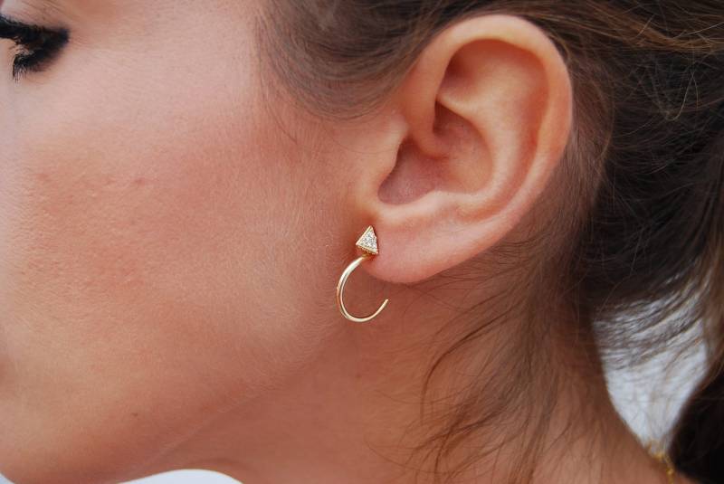 Zierliche Creolen Ohrringe, Cz Sterling Silber Ohrringe von YNEDAJEWELS